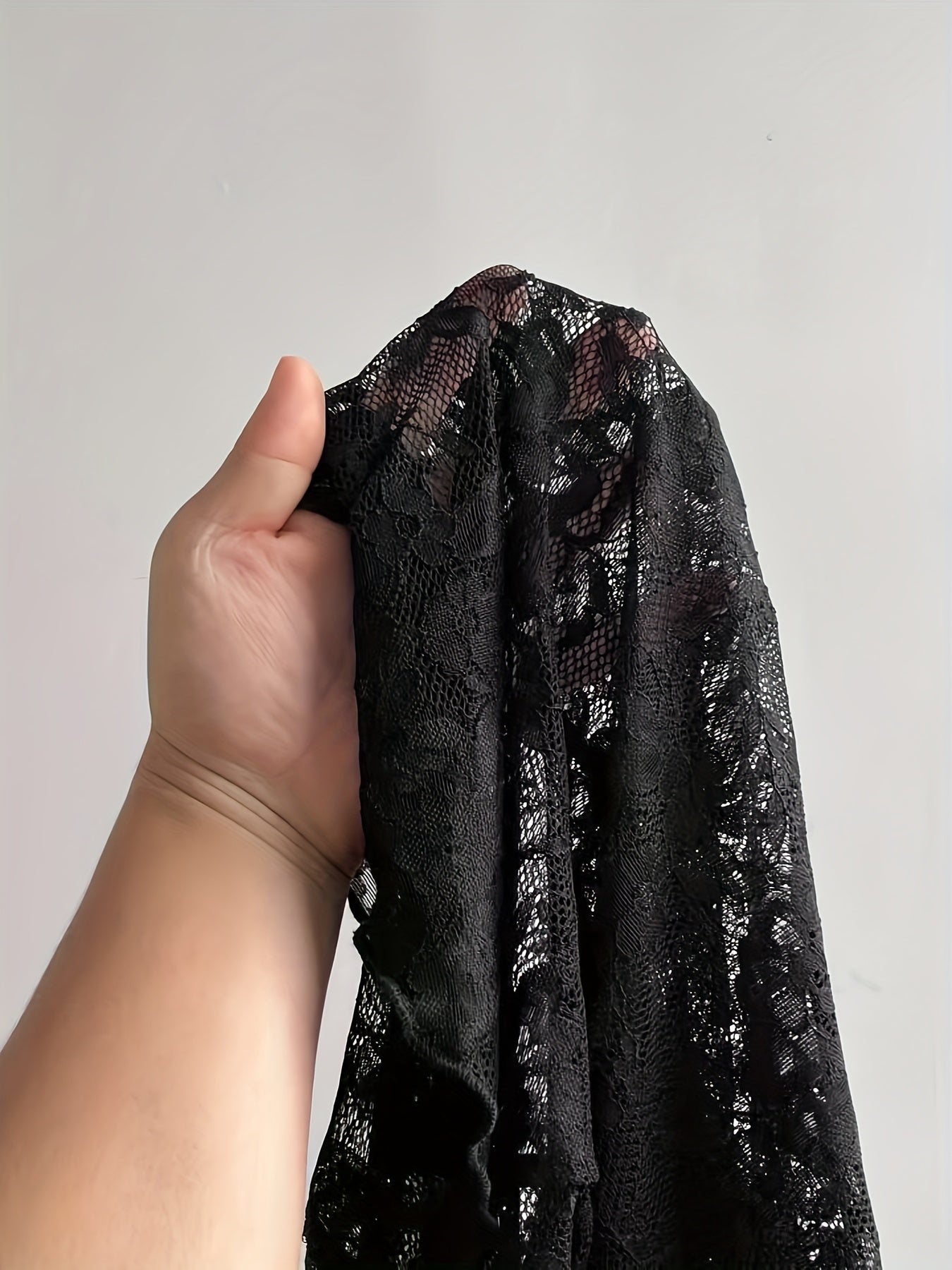 Women's Floral Mesh Long Sleeve Crop Top - Sexy Black & White