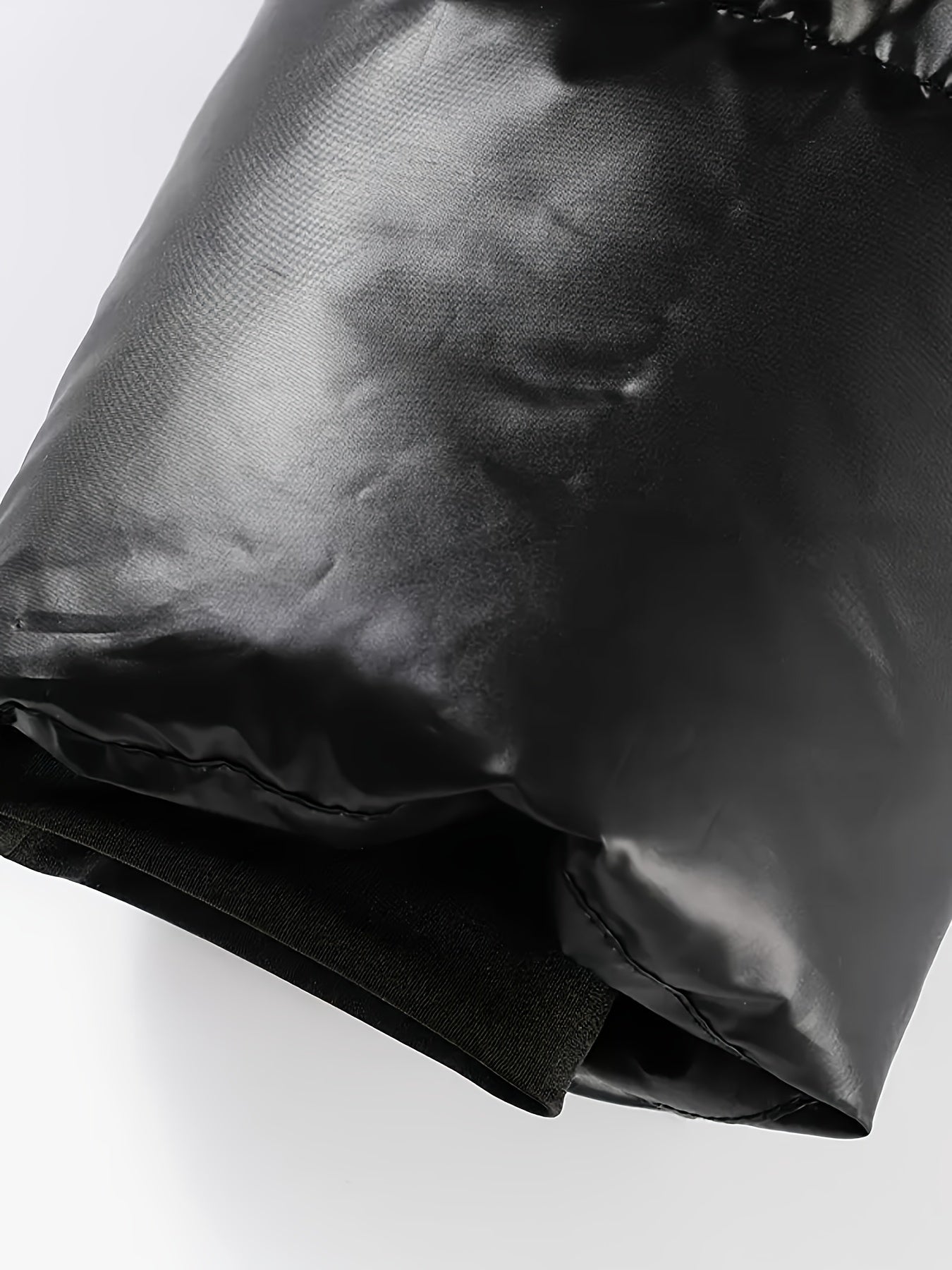 Men'S Heavyweight Winter Coat - Thick Insulated Hooded Jacket with Full-Zip Closure, Loose Fit Long Sleeve Outerwear for Cold Weather, Front Pockets - Black & Golden, Casual Formal Wear, Winter Jacket, Seasonal Fashion, Styli