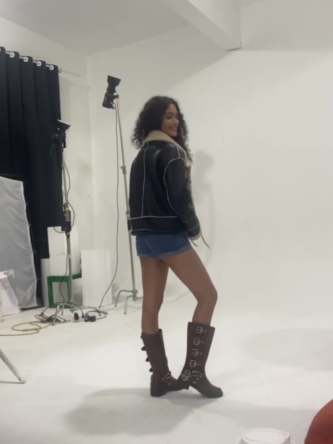 Women's Faux Shearling Biker Jacket - Lapel Collar Zip-Up