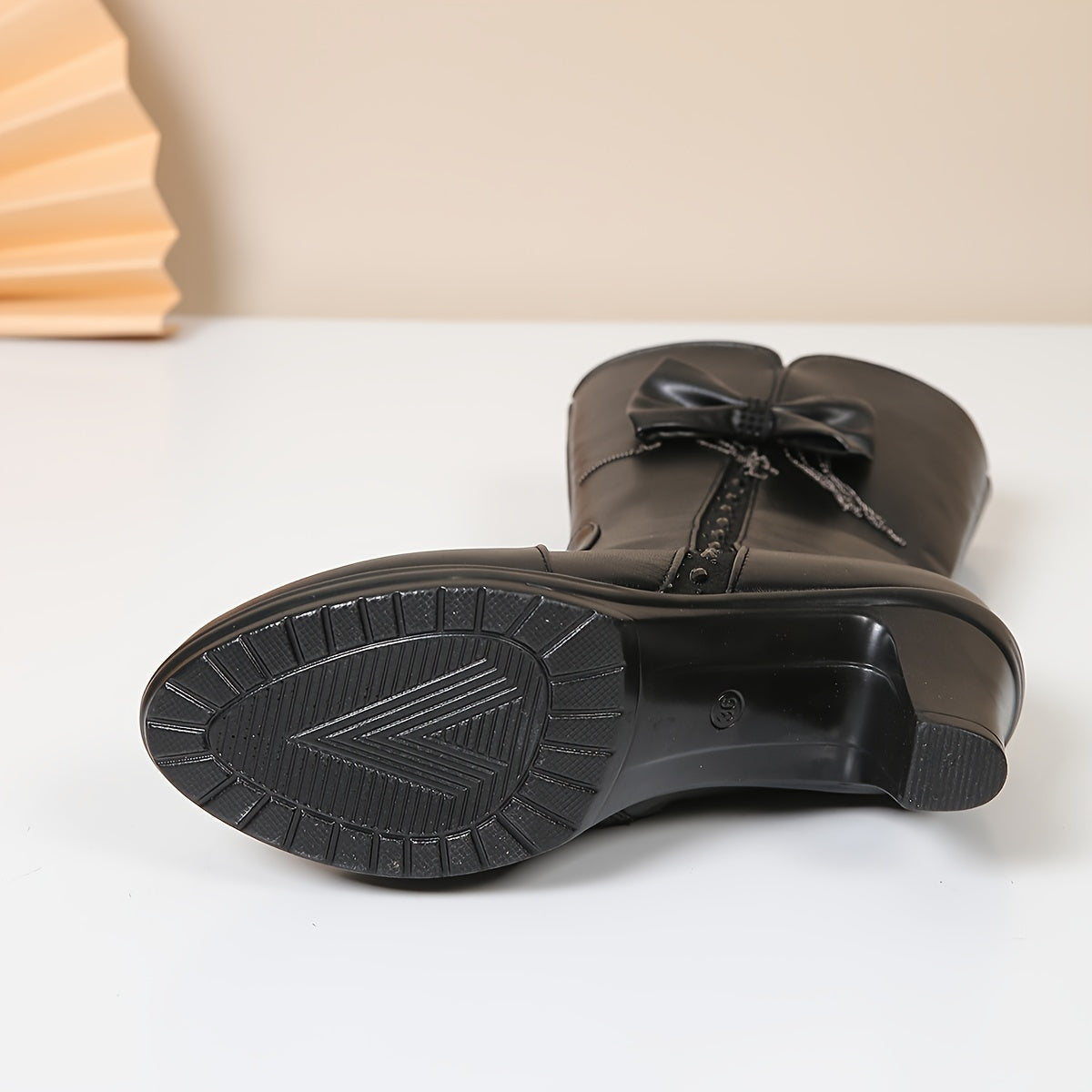 Women's Bowknot Decor Chunky Heel Boots - Plush Lined Fashion