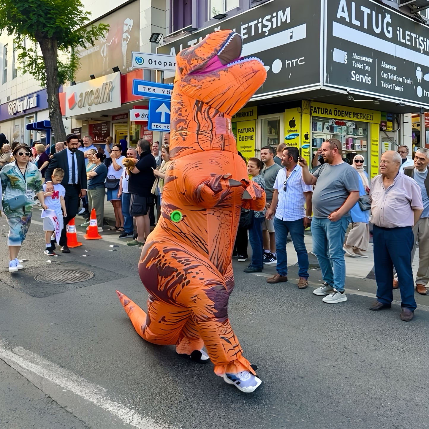 Riesiges aufblasbares T-Rex-Kostüm