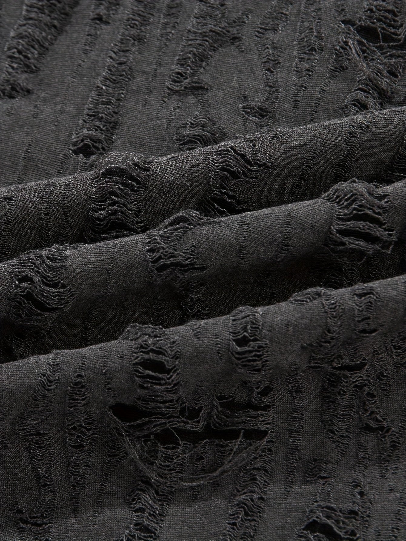 Men's Summer Distressed T-Shirt - Gray Ripped Design