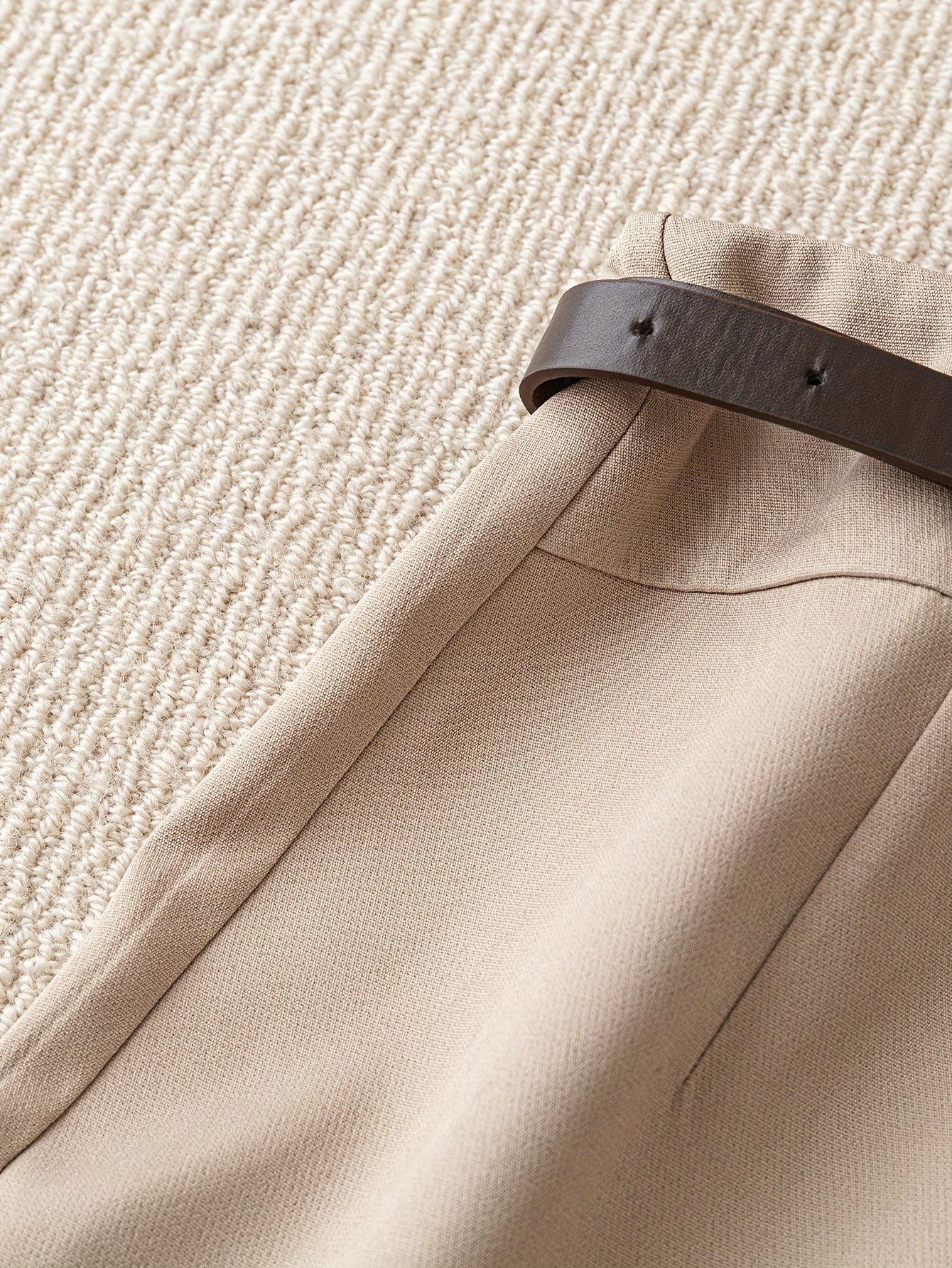 Women's Fashion Solid Color Shorts - Faux Pocket with Belt