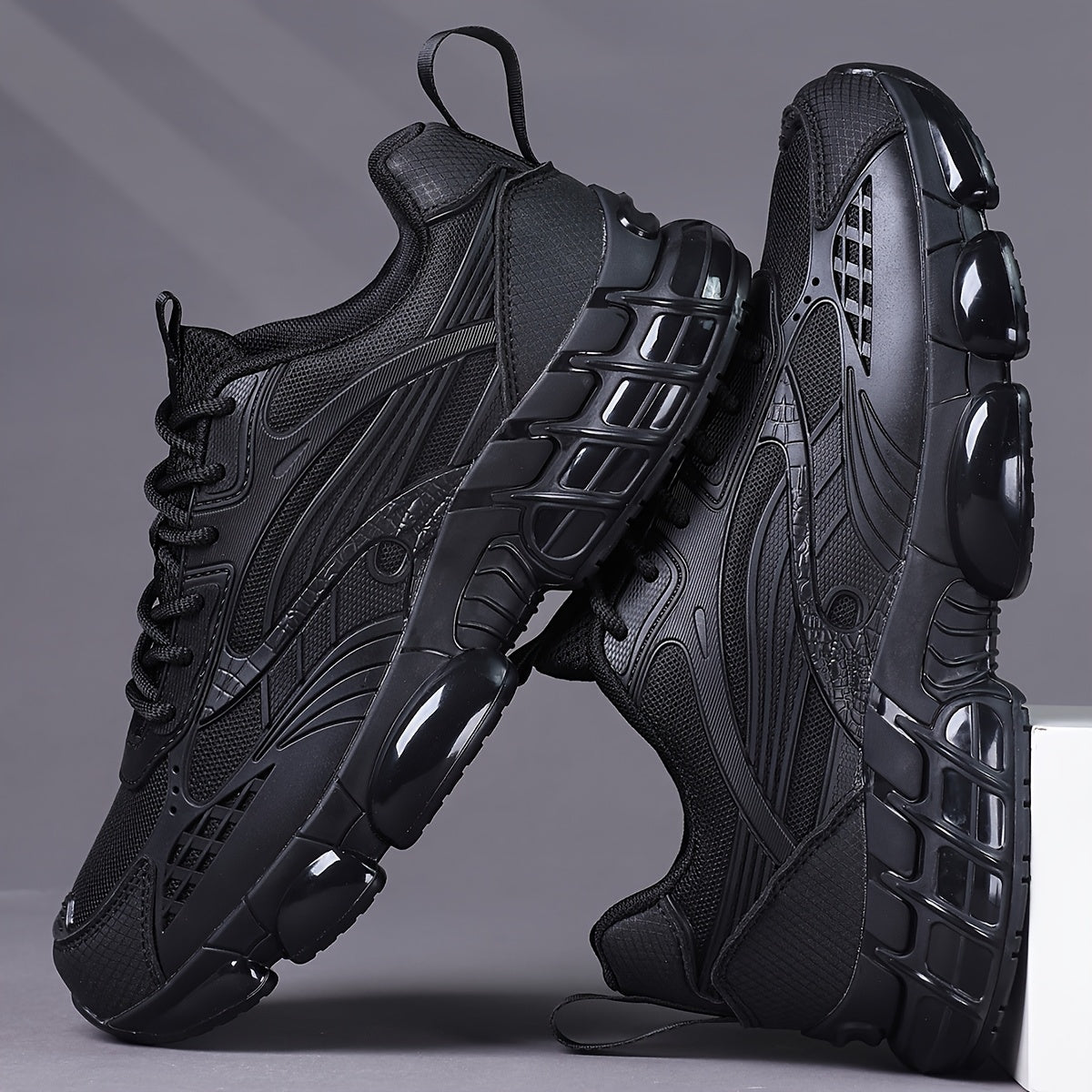 Men's Low-Top Sneakers