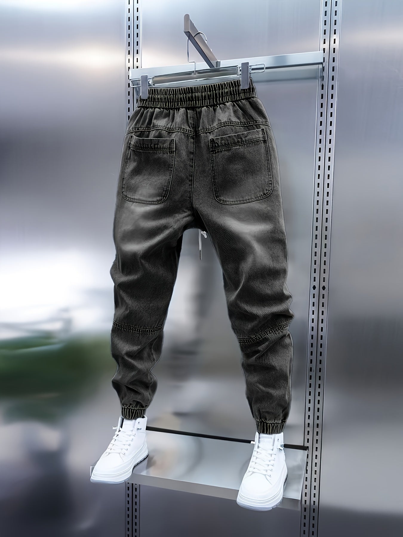 Men'S Four-Season Patchwork Cuffed Casual Jeans in Light Blue.