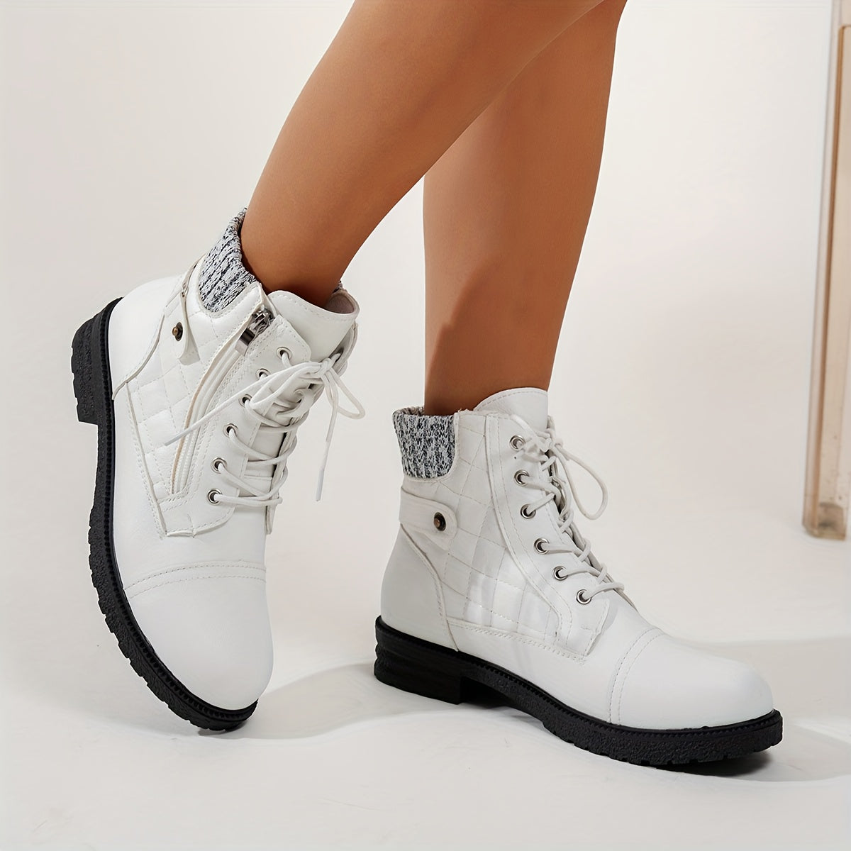 Women's Boots - Chunky Heel Lace-Up Side Zipper