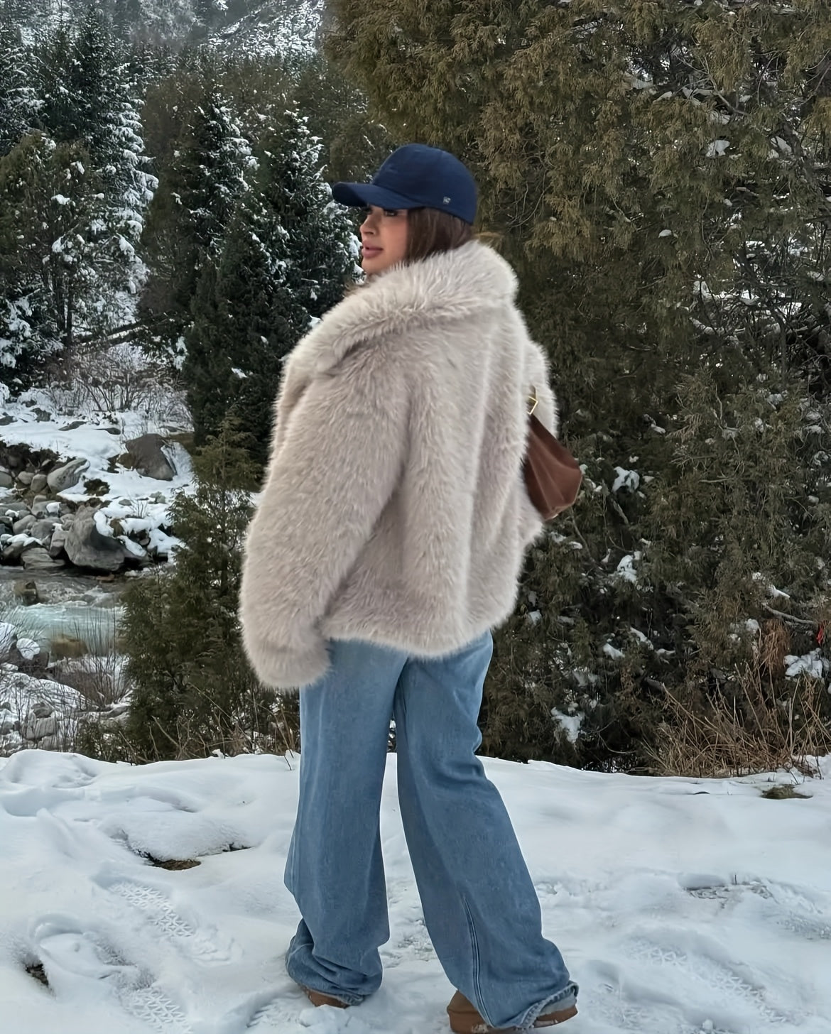 Women's Elegant V-Neck Faux Fur Coat - Solid Color Winter