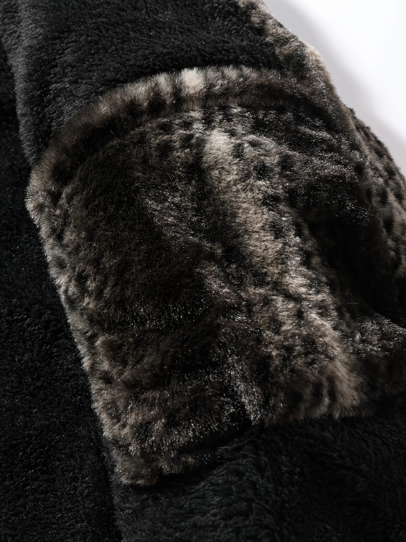 Men's Vintage Plush Jacket - Geometric Pattern with Faux Fur