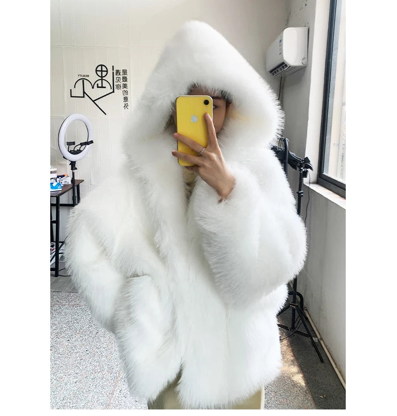 Manteau d'hiver oversize Nerazzurri blanc et noir, chaud, duveteux, en fausse fourrure à capuche, pour femme, collection automne-hiver 2023