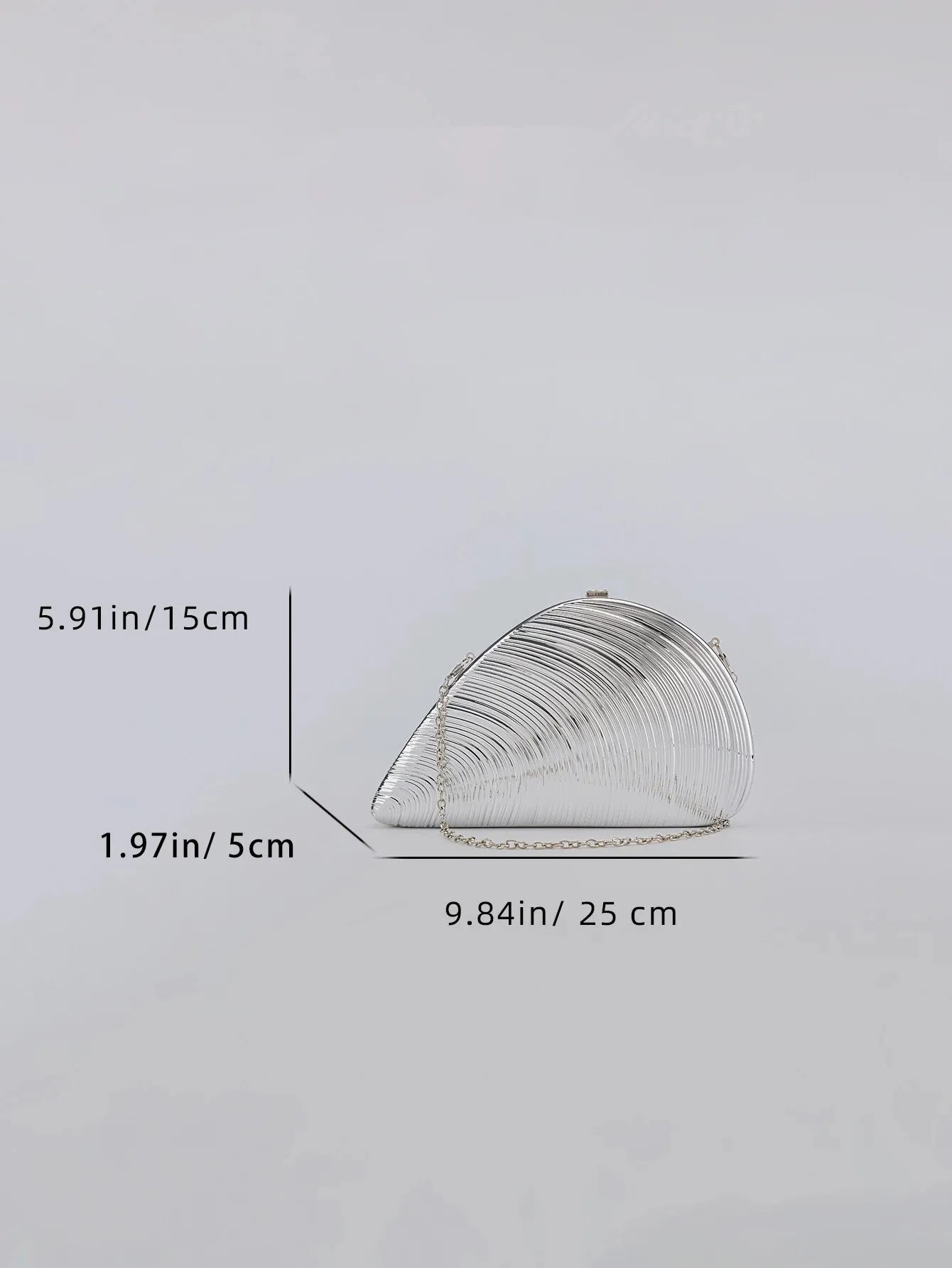 Große Retro-Tasche aus gold-silbernem Metall und Acryl, ideal für festliche Anlässe, Partys, als Umhängetasche oder Crossbody-Tasche.