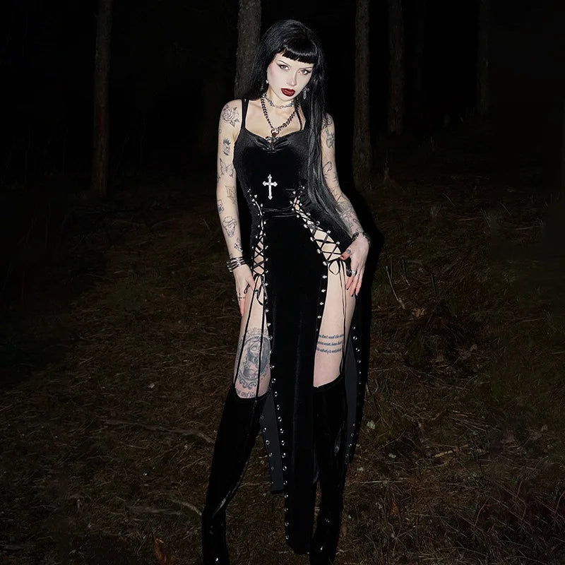 Punk-Grunge-Kleid mit hohem Beinschlitz, Trägern, 90er-Jahre-Streetwear-Stil, sexy Samtkleid mit Maisbandage, Gothic-Kleidung