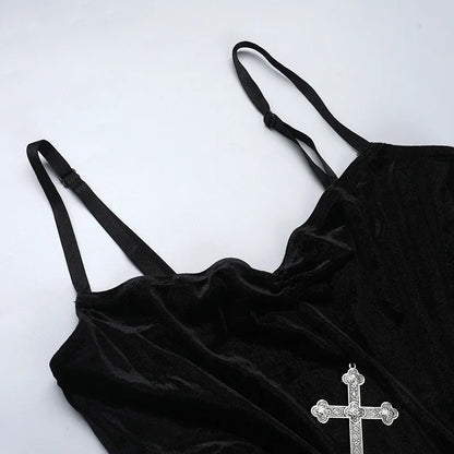 Punk-Grunge-Kleid mit hohem Beinschlitz, Trägern, 90er-Jahre-Streetwear-Stil, sexy Samtkleid mit Maisbandage, Gothic-Kleidung