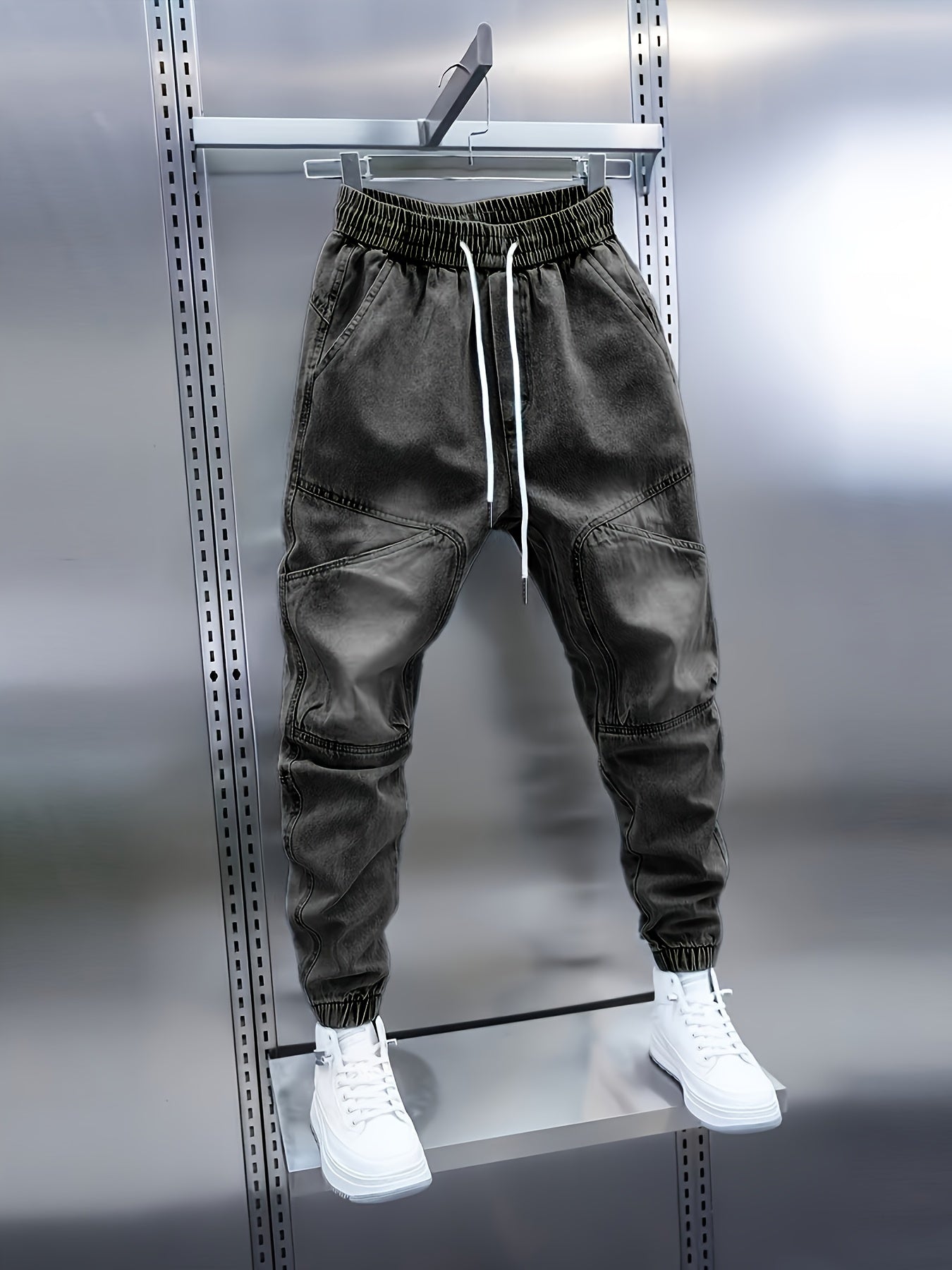 Men'S Four-Season Patchwork Cuffed Casual Jeans in Light Blue.