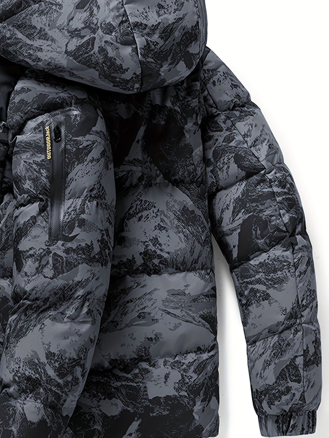 Men's Winter Heavy-Duty Camo Jacket - Hooded Parka Coat