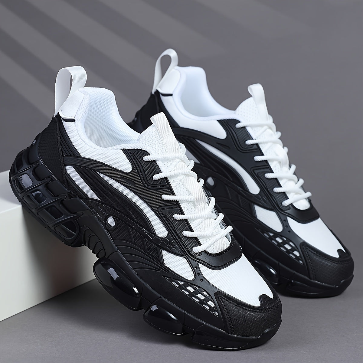 Men's Low-Top Sneakers